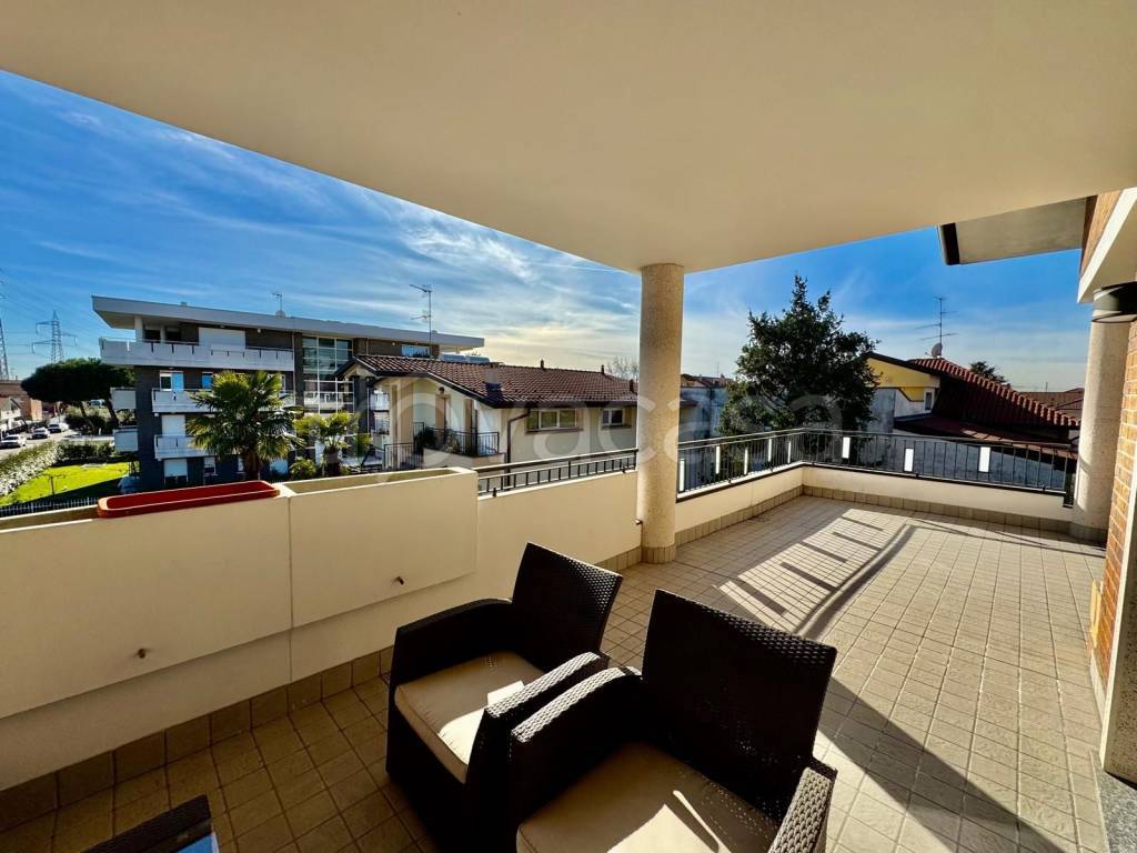 appartamento in vendita a Cesano Maderno in zona Cassina Savina
