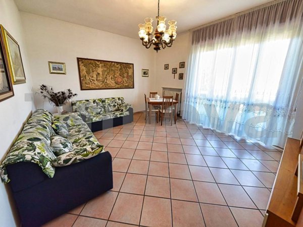 casa indipendente in vendita a Cesano Maderno in zona Cassina Savina