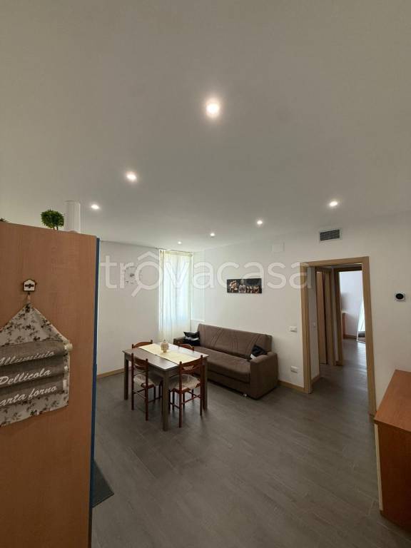 appartamento in vendita a Cesano Maderno in zona Binzago
