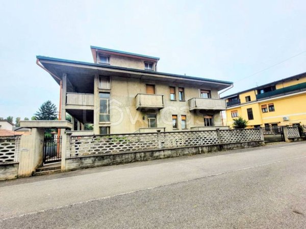 appartamento in vendita a Cesano Maderno in zona Binzago