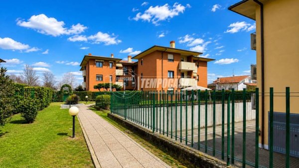 appartamento in vendita a Cesano Maderno in zona Cassina Savina