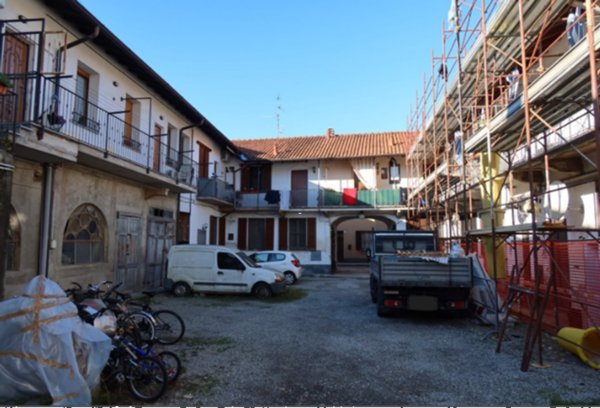 appartamento in vendita a Cesano Maderno in zona Binzago