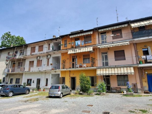 appartamento in vendita a Cesano Maderno in zona Binzago