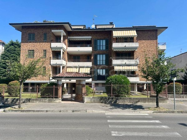 appartamento in vendita a Cesano Maderno in zona Binzago