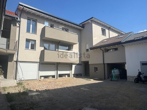 appartamento in vendita a Cesano Maderno in zona Binzago