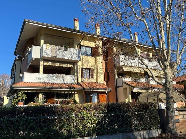 appartamento in vendita a Cesano Maderno in zona Villaggio Snia