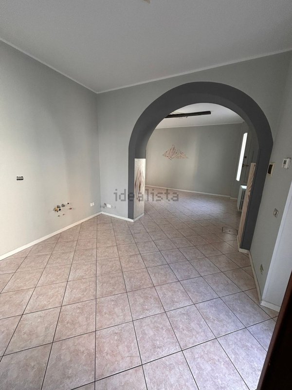 appartamento in vendita a Cesano Maderno in zona Binzago
