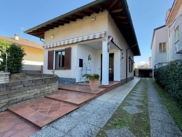 casa indipendente in vendita a Cesano Maderno