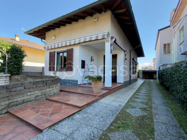 casa indipendente in vendita a Cesano Maderno