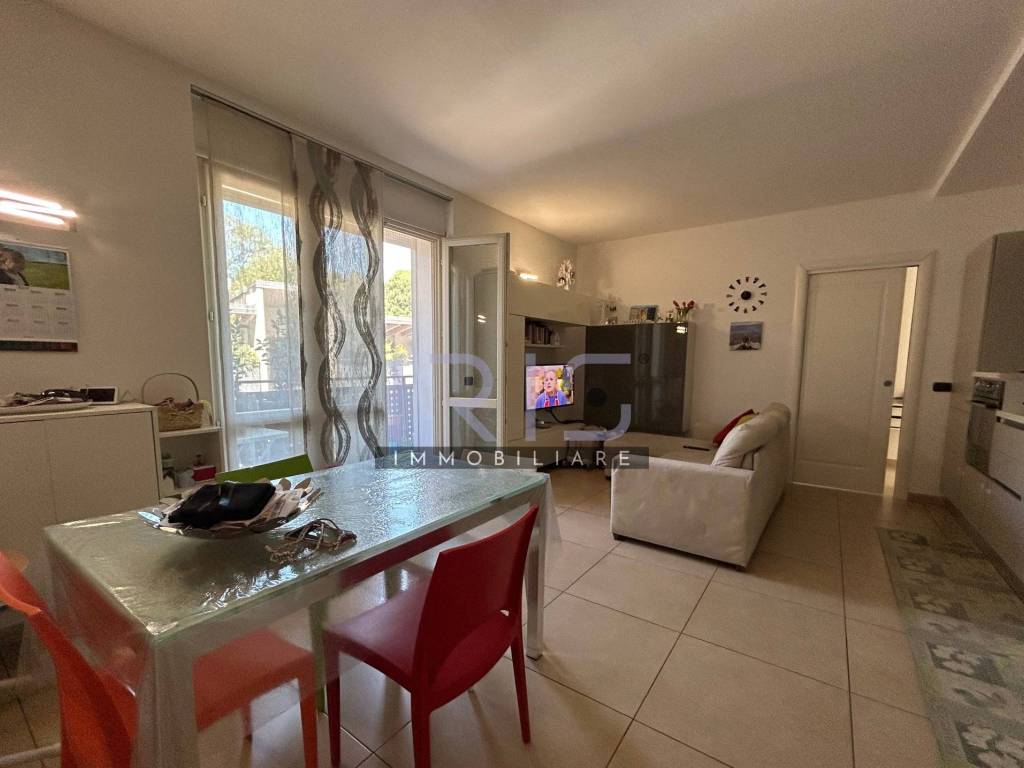 appartamento in vendita a Cesano Maderno in zona Cassina Savina
