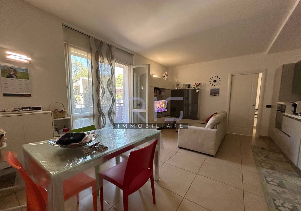 appartamento in vendita a Cesano Maderno in zona Cassina Savina
