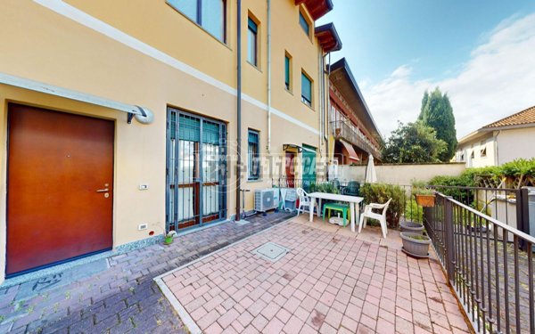 appartamento in vendita a Cesano Maderno in zona Binzago