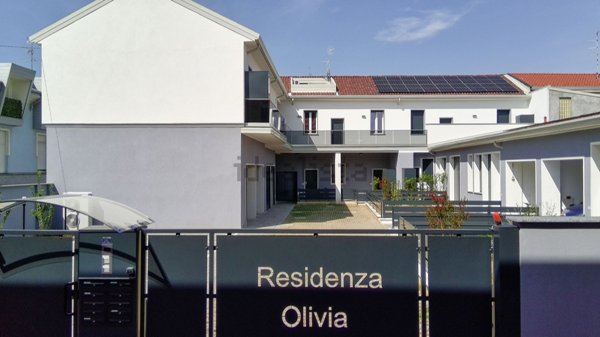 appartamento in vendita a Cesano Maderno in zona Binzago