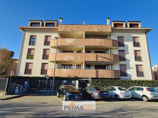 appartamento in vendita a Cesano Maderno in zona Cassina Savina