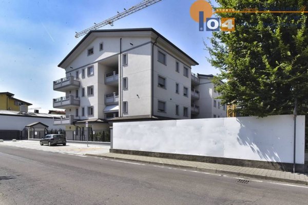 appartamento in vendita a Cesano Maderno in zona Binzago