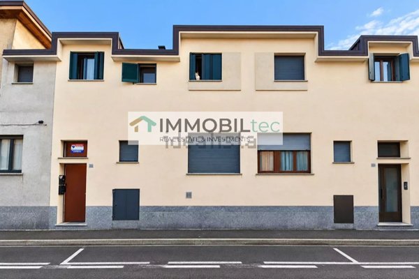 appartamento in vendita a Cesano Maderno in zona Binzago