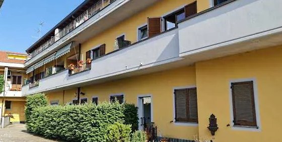 appartamento in vendita a Cesano Maderno in zona Cassina Savina