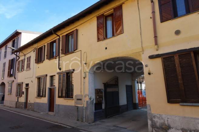 appartamento in vendita a Cesano Maderno in zona Binzago