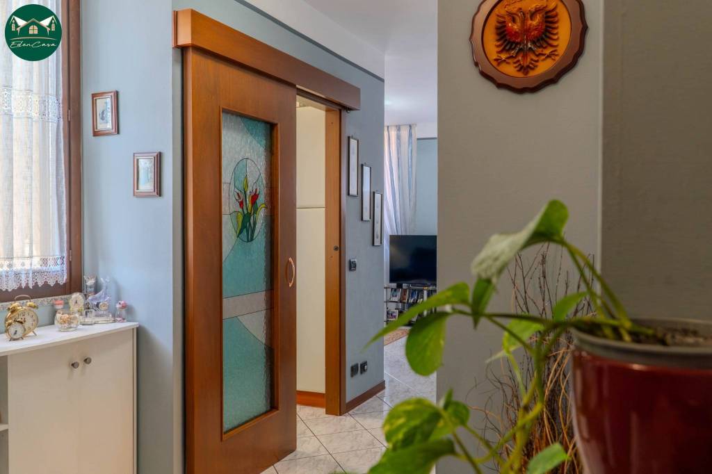 appartamento in vendita a Cesano Maderno in zona Binzago