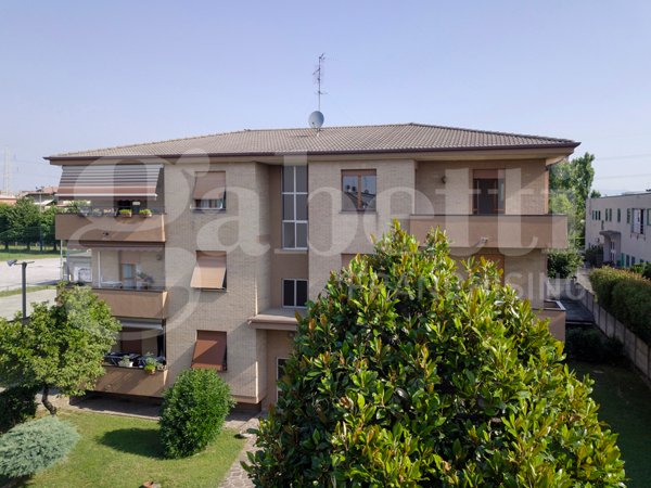 appartamento in vendita a Cesano Maderno in zona Cassina Savina