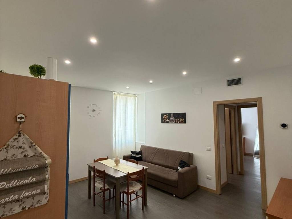 appartamento in vendita a Cesano Maderno in zona Binzago