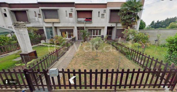 casa indipendente in vendita a Cesano Maderno in zona Cassina Savina