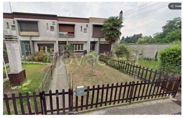 casa indipendente in vendita a Cesano Maderno in zona Cassina Savina