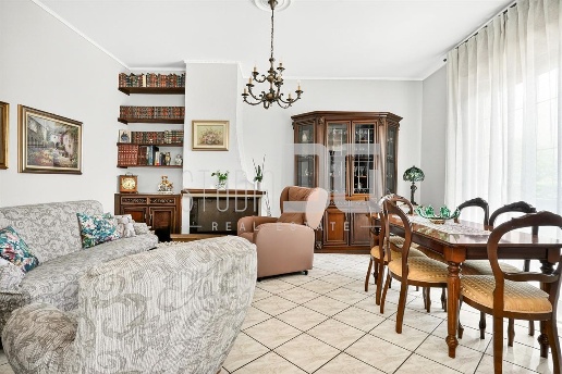 casa indipendente in vendita a Cesano Maderno in zona Cassina Savina