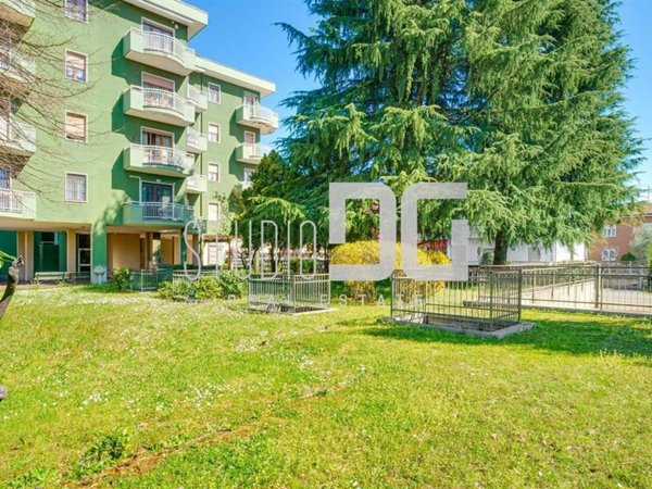 appartamento in vendita a Cesano Maderno in zona Cassina Savina