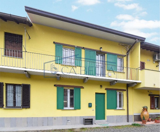 appartamento in vendita a Cesano Maderno in zona Binzago