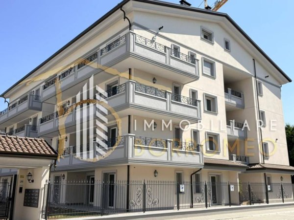 appartamento in vendita a Cesano Maderno in zona Cassina Savina