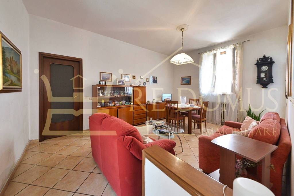 appartamento in vendita a Cesano Maderno in zona Binzago
