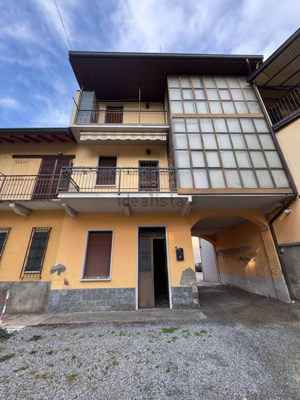 appartamento in vendita a Cesano Maderno in zona Binzago