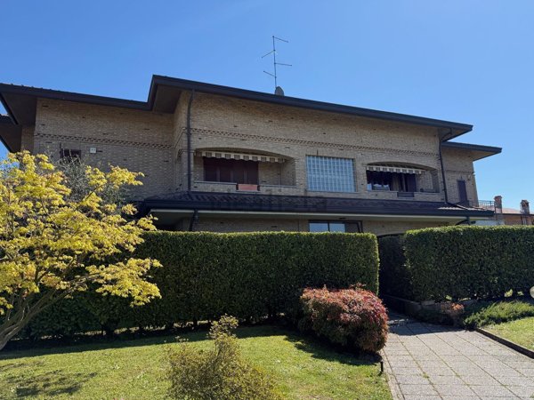 appartamento in vendita a Cesano Maderno in zona Cassina Savina