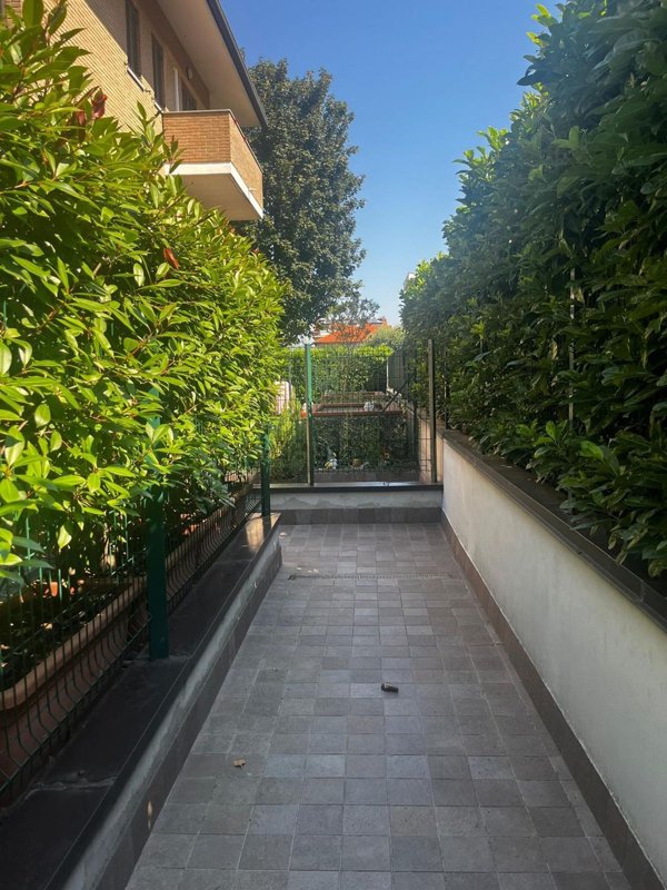 appartamento in vendita a Cesano Maderno in zona Cassina Savina