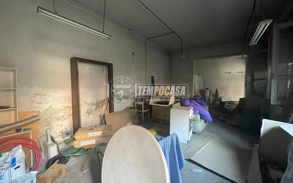 appartamento in vendita a Cesano Maderno in zona Binzago