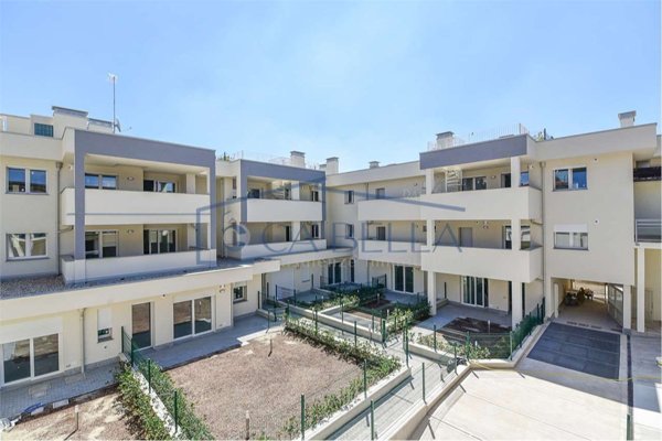 appartamento in vendita a Cesano Maderno in zona Binzago