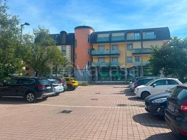appartamento in vendita a Cesano Maderno in zona Cassina Savina