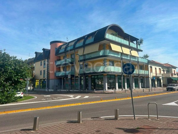 appartamento in vendita a Cesano Maderno in zona Cassina Savina