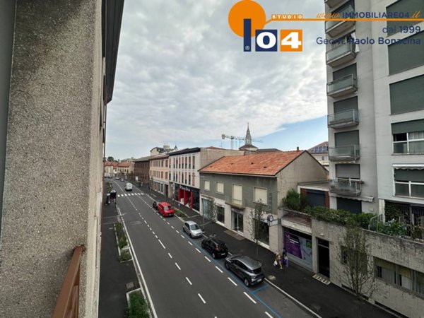 appartamento in vendita a Cesano Maderno in zona Binzago