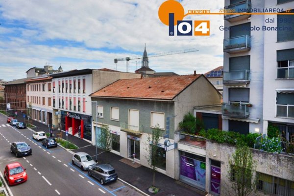 appartamento in vendita a Cesano Maderno in zona Binzago
