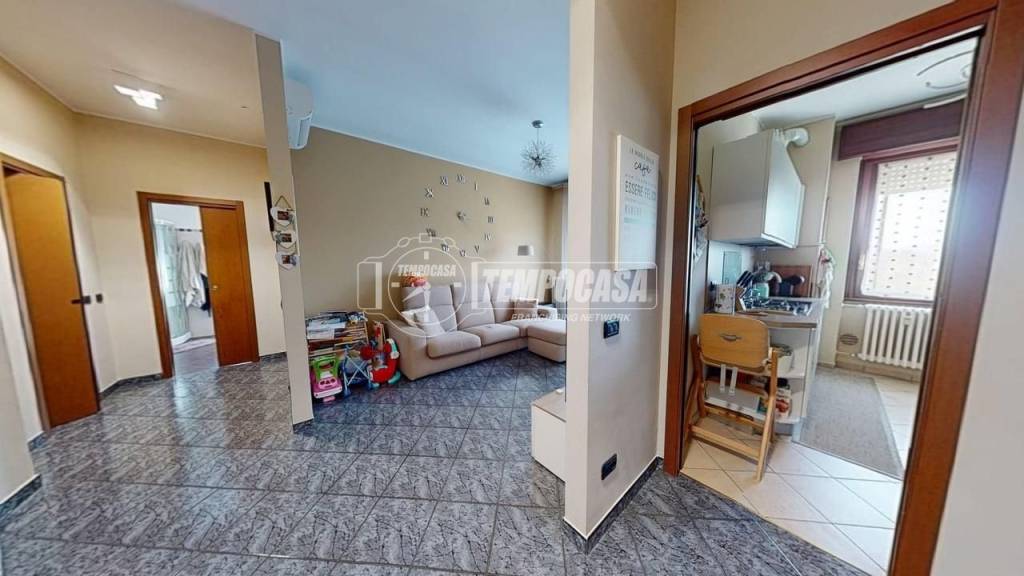 appartamento in vendita a Cesano Maderno in zona Cassina Savina