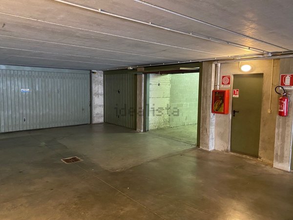 box auto in vendita a Cesano Maderno in zona Cassina Savina