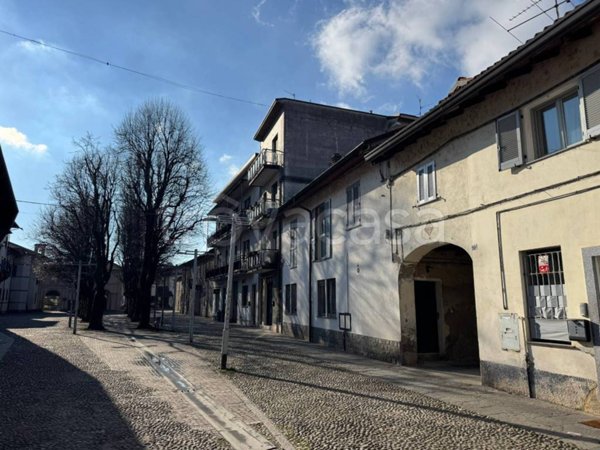 box auto in vendita a Cesano Maderno in zona Binzago