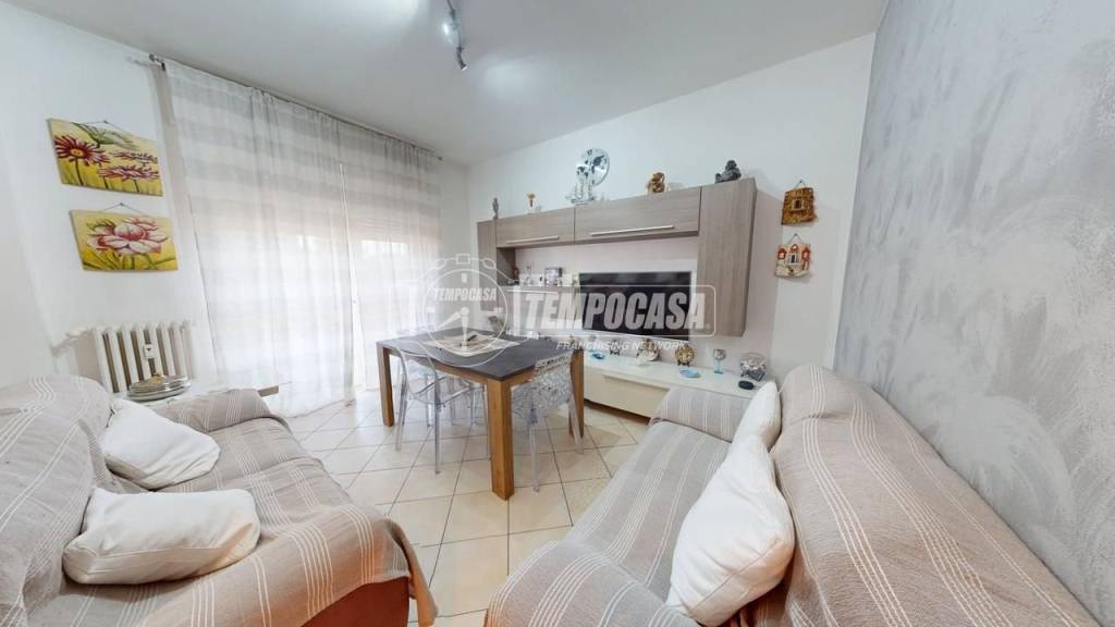 appartamento in vendita a Cesano Maderno in zona Cassina Savina