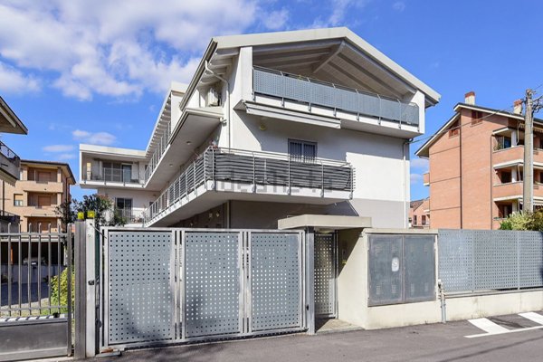 appartamento in vendita a Cesano Maderno in zona Binzago