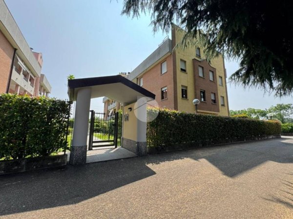 appartamento in vendita a Cesano Maderno in zona Cassina Savina