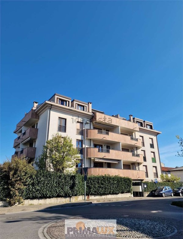 appartamento in vendita a Cesano Maderno in zona Cassina Savina