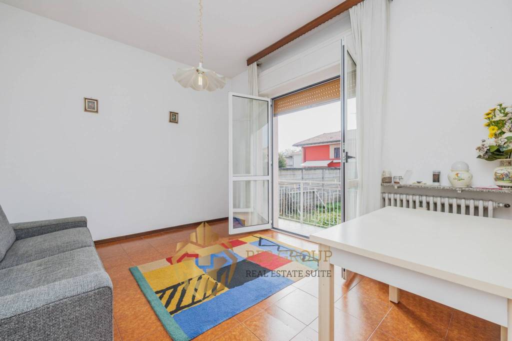 casa indipendente in vendita a Cesano Maderno in zona Cassina Savina
