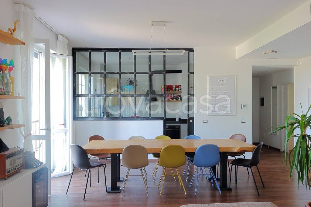 appartamento in vendita a Cesano Maderno in zona Cassina Savina
